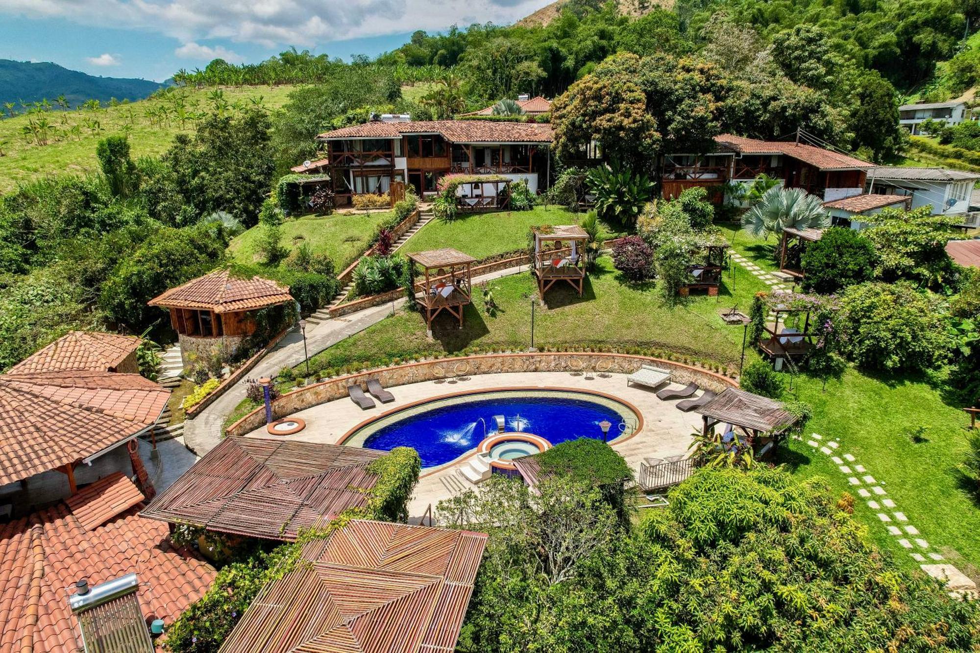Hotel Spa La Colina Pereira Exteriör bild